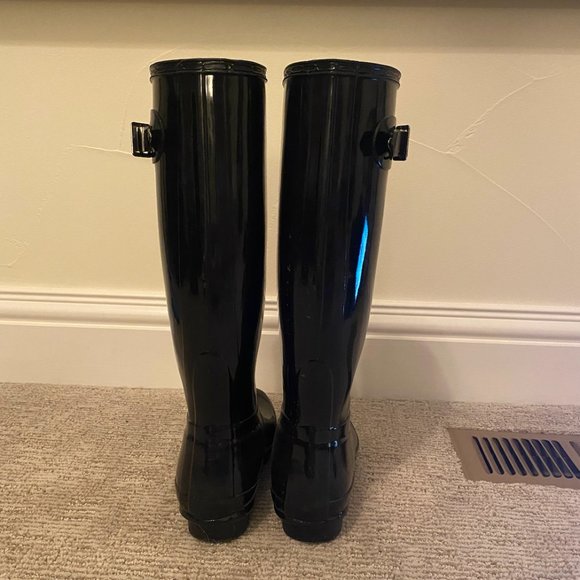 Women Hunter\'s Women\'s Original Tall Gloss Rain Boots in Black